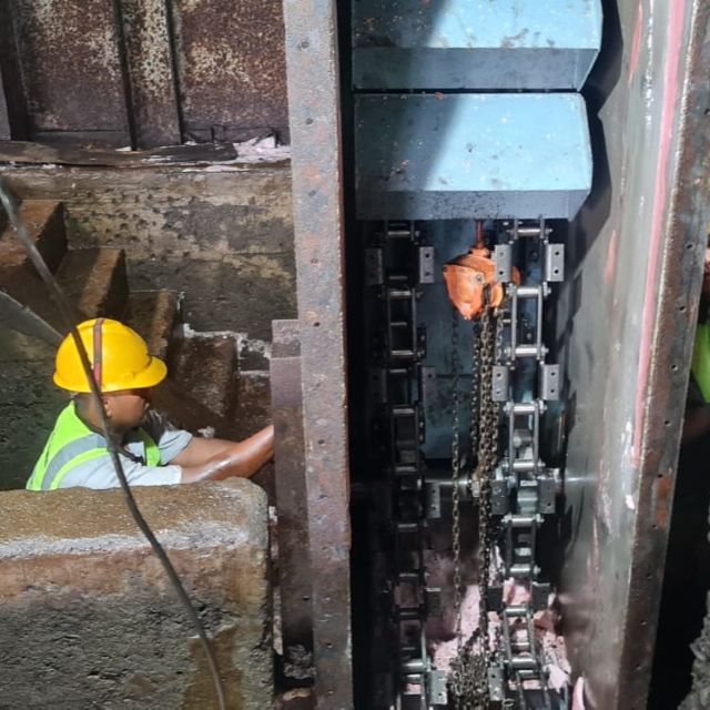 Gübre fabrikası kova elevatör zinciri için 4 yılı aşkın süredir kanıtlanmış güvenilirlik görseli